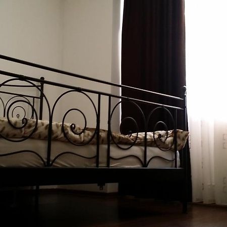 Tina Apartament Apartment Craiova Cameră foto