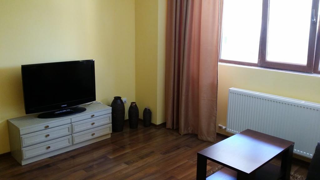 Tina Apartament Apartment Craiova Cameră foto